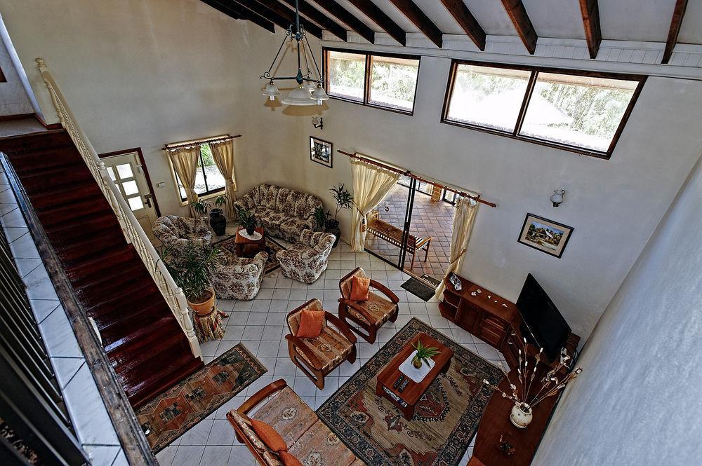 Carana Hilltop 3*